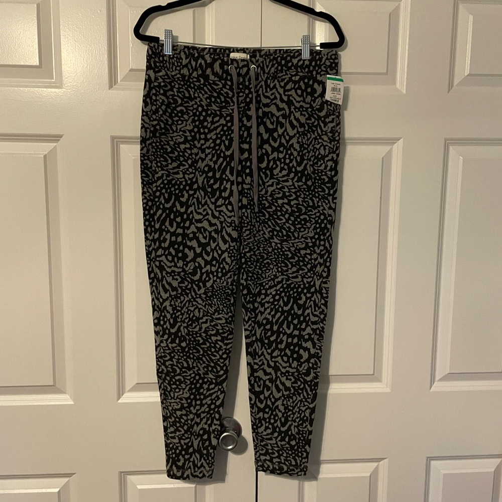 NWT Forever Comfort from NYDJ sweat pants - Picture 8 of 16